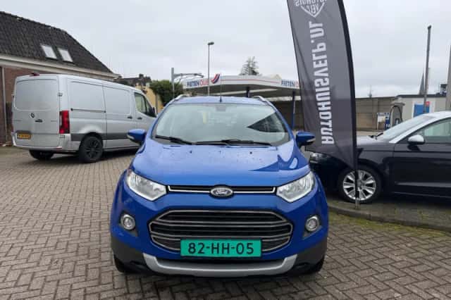 Ford EcoSport (2015) thumbnail 2