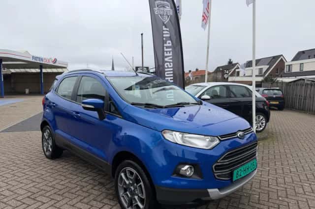 Ford EcoSport (2015) thumbnail 3
