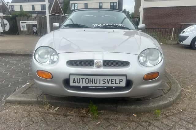 MG F (1998) thumbnail 3