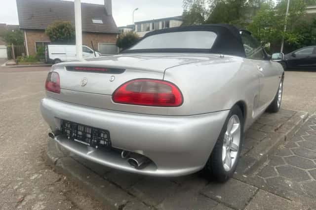 MG F (1998) thumbnail 5