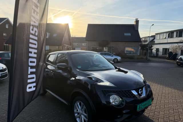 Nissan Juke (2015) thumbnail 2