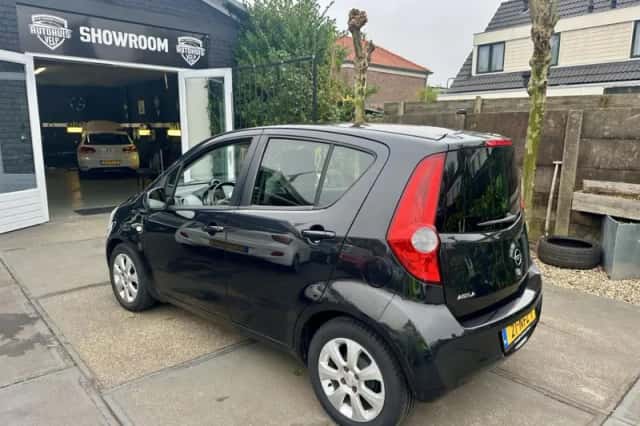 Opel Agila (2010) thumbnail 3