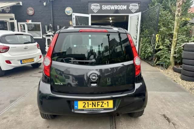 Opel Agila (2010) thumbnail 4