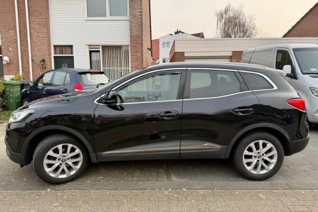 Renault Kadjar (2017) thumbnail 3