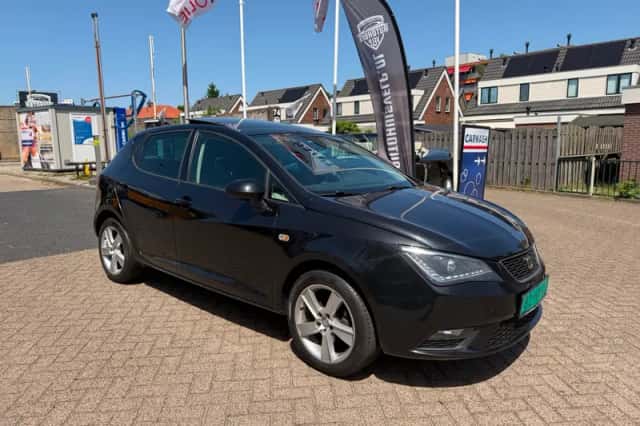 SEAT Ibiza (2013) thumbnail 4