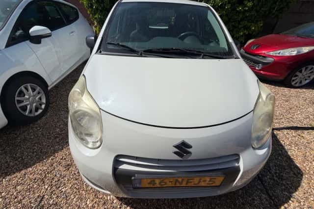 Suzuki Alto (2010) thumbnail 2