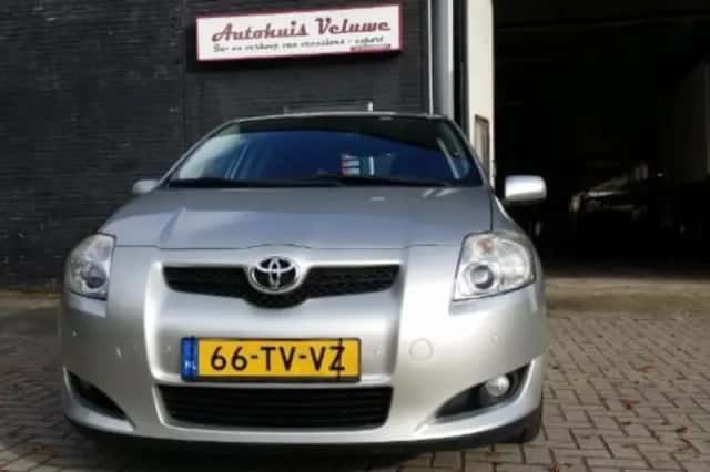 Toyota Auris (2007) thumbnail 5