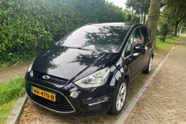 Ford S-Max (2011) thumbnail 5