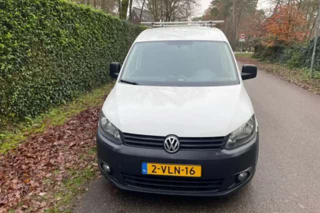 Volkswagen Caddy (2011) thumbnail 4