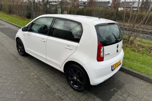 Škoda Citigo (2013) thumbnail 5