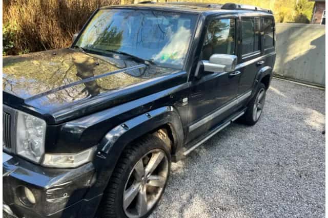 Jeep Commander (2008) thumbnail 3
