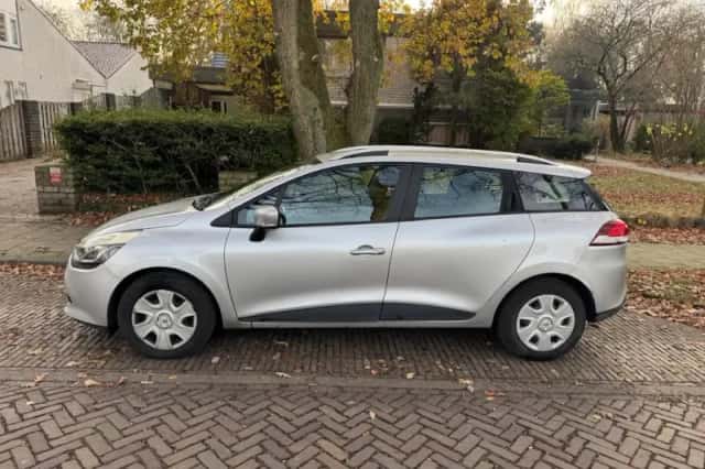 Renault Clio (2014) thumbnail 2