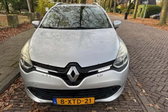 Renault Clio (2014) thumbnail 3