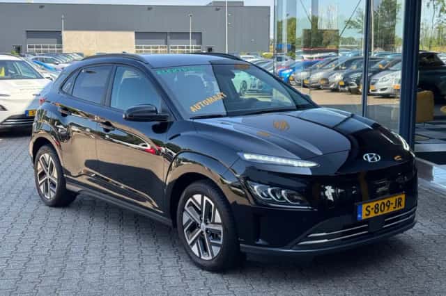 Hyundai Kona (2021) thumbnail 6