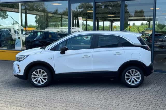 Opel Crossland (2022) thumbnail 2