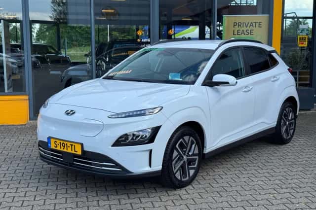 Hyundai Kona (2021) thumbnail 1