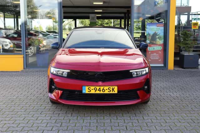 Opel Astra (2022) thumbnail 5