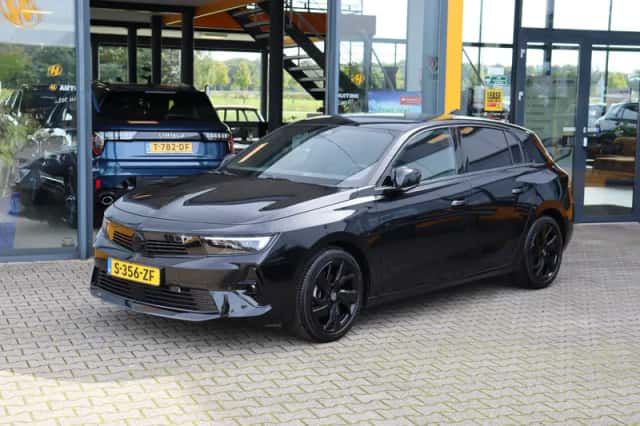 Opel Astra (2022) thumbnail 1