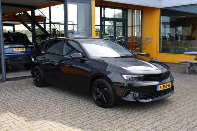 Opel Astra (2022) thumbnail 4