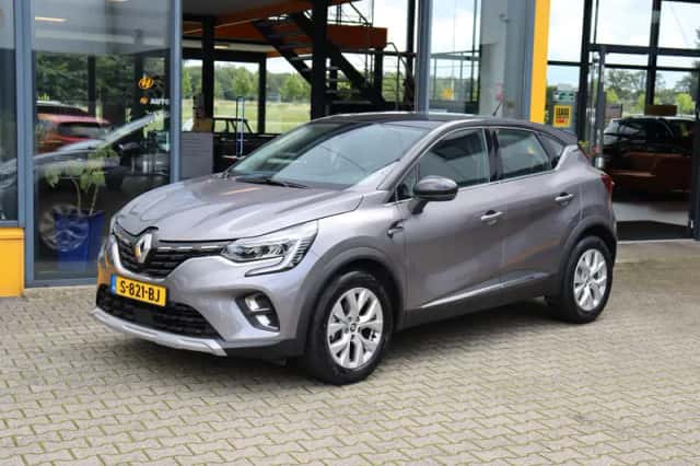 Renault Captur (2022) thumbnail 1