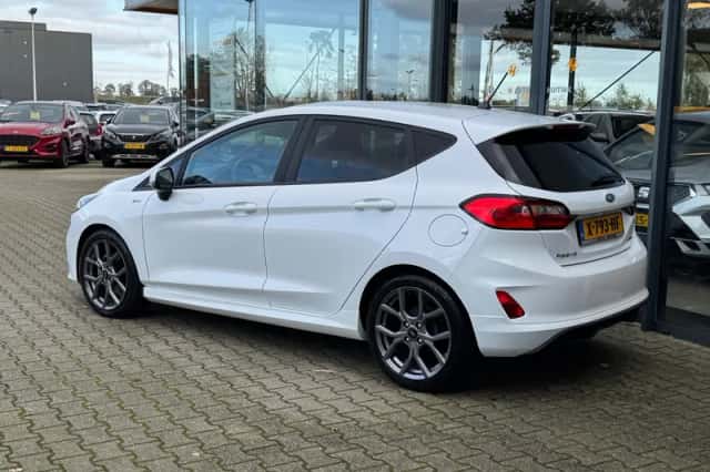 Ford Fiesta (2022) thumbnail 3
