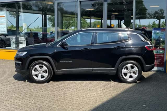Jeep Compass (2019) thumbnail 2