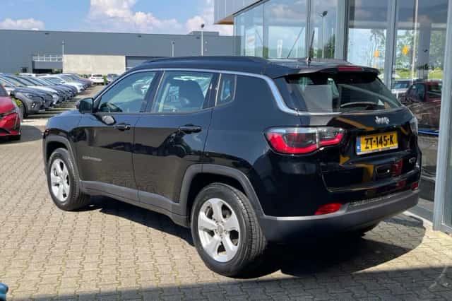 Jeep Compass (2019) thumbnail 3