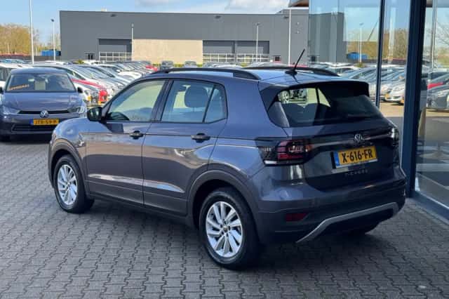 Volkswagen T-Cross (2023) thumbnail 3