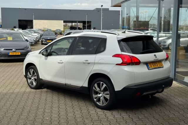 Peugeot 2008 (2014) thumbnail 3