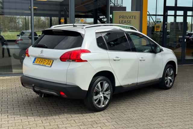 Peugeot 2008 (2014) thumbnail 4