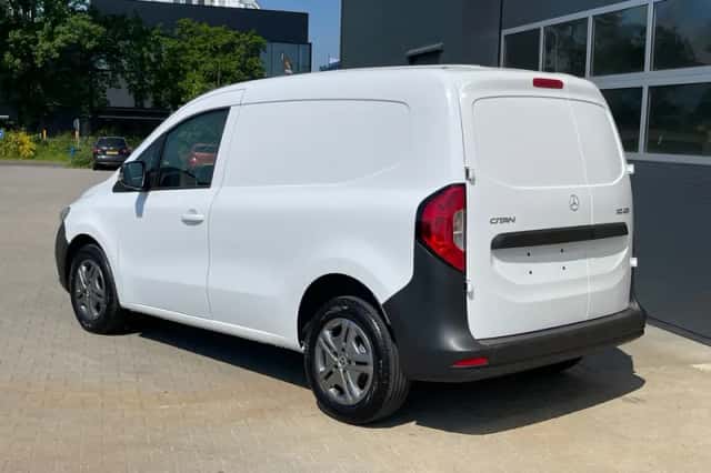 Mercedes-Benz Citan (2024) thumbnail 3