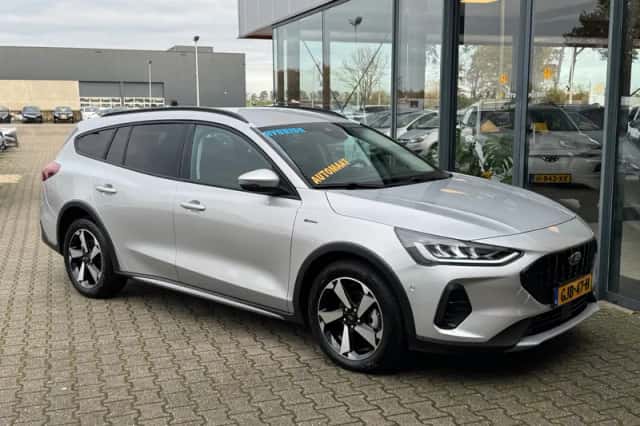 Ford Focus (2024) thumbnail 6