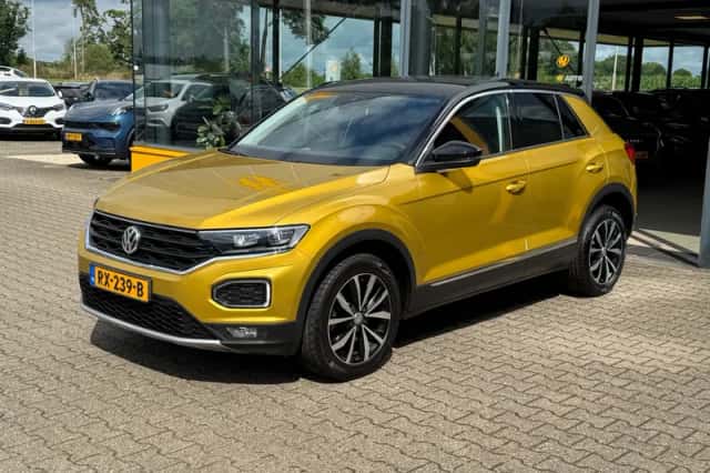 Volkswagen T-Roc (2018) thumbnail 6