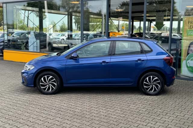 Volkswagen Polo (2023) thumbnail 2