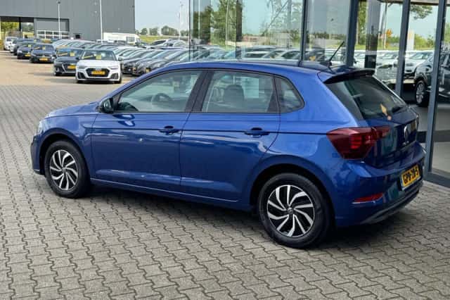 Volkswagen Polo (2023) thumbnail 3