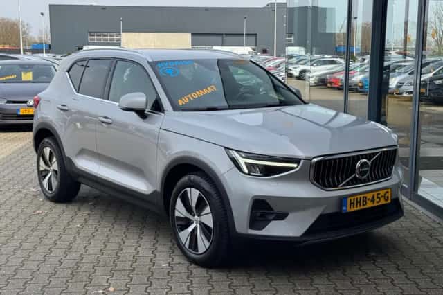 Volvo XC40 (2022) thumbnail 6
