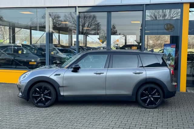 MINI Clubman (2017) thumbnail 2