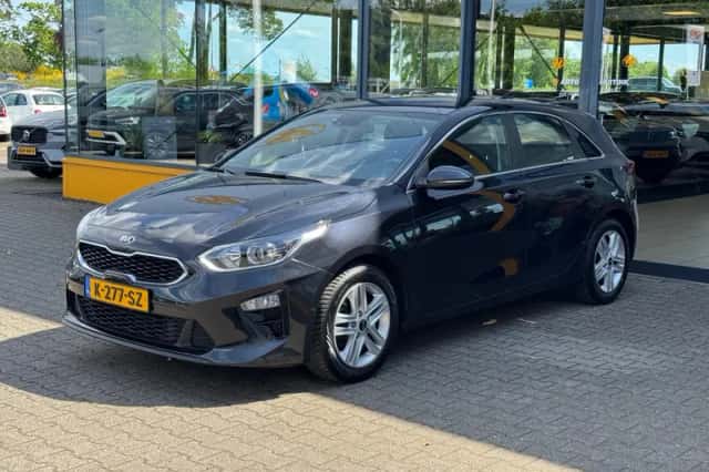 Kia Ceed (2021) thumbnail 4