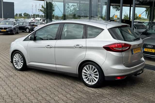 Ford C-Max (2018) thumbnail 3