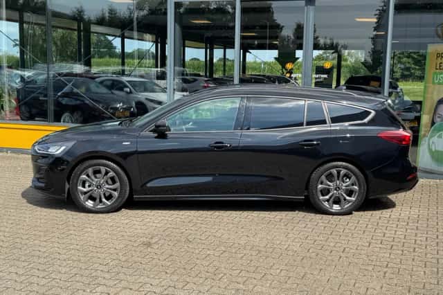 Ford Focus (2024) thumbnail 2