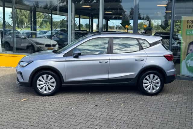 SEAT Arona (2021) thumbnail 2