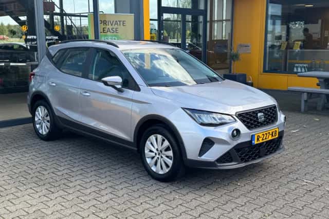 SEAT Arona (2021) thumbnail 4