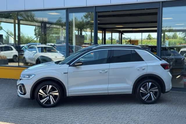 Volkswagen T-Roc (2025) thumbnail 2