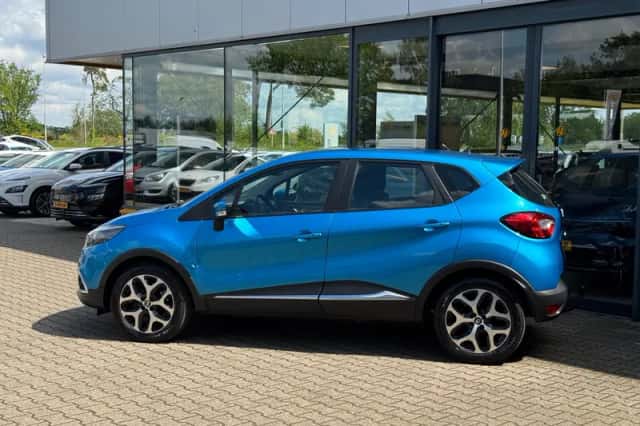 Renault Captur (2013) thumbnail 2