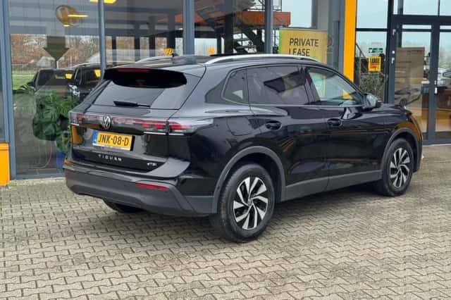 Volkswagen Tiguan (2025) thumbnail 4