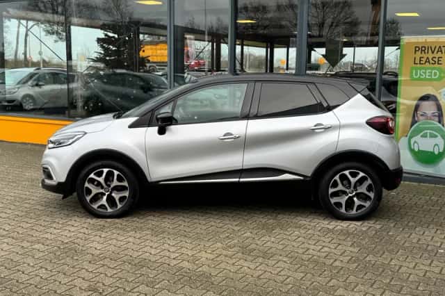 Renault Captur (2018) thumbnail 2