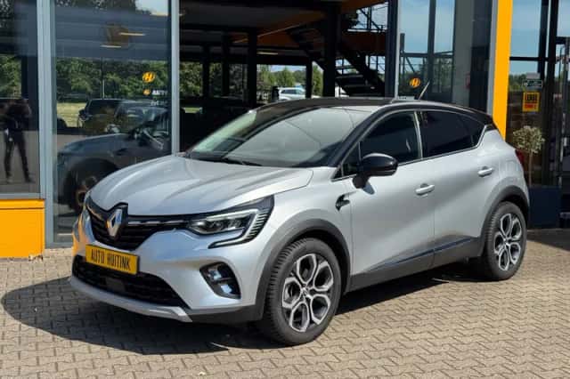 Renault Captur (2022) thumbnail 1