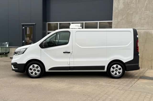 Renault Trafic (2024) thumbnail 2