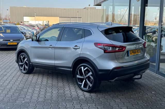 Nissan Qashqai (2019) thumbnail 3