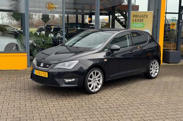 SEAT Ibiza (2015) thumbnail 1